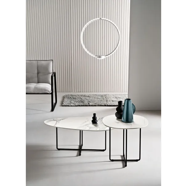 Tavolino in ceramica effetto marmo Ginni di Capodarte