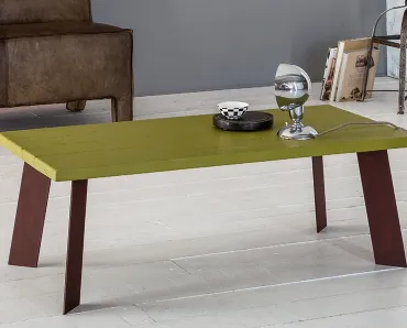 Tavolino Smart in legno massello di Rovere laccato Verde con gambe in ferro di Devina Nais