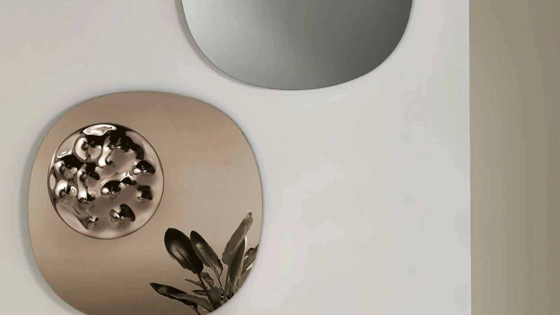 Specchio Bijou con inserto in vetro mosso di Capodarte