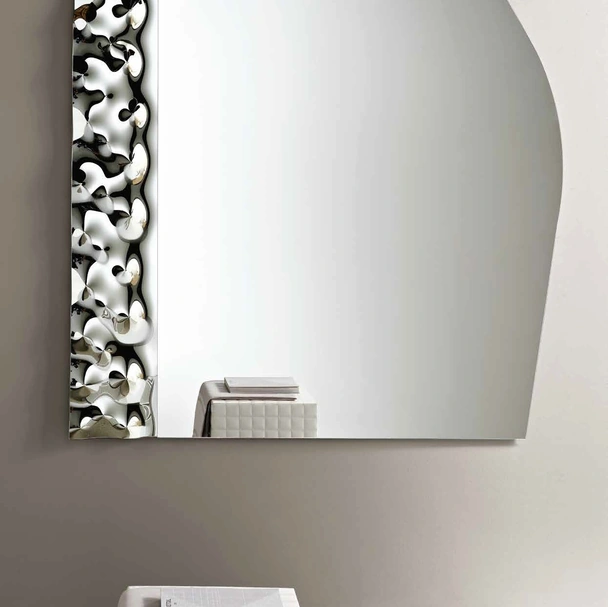 Specchio Lock con inserto in vetro mosso di Capodarte