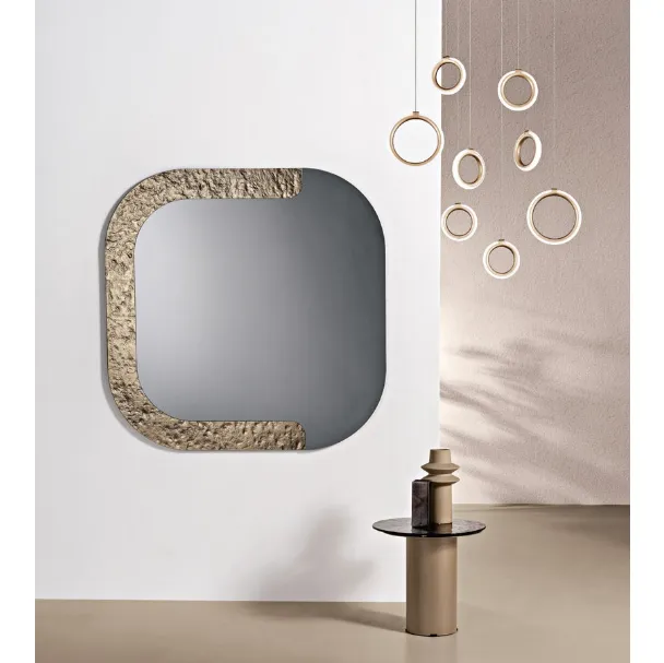 Specchio Volta con cornice in vetro martellato di Capodarte
