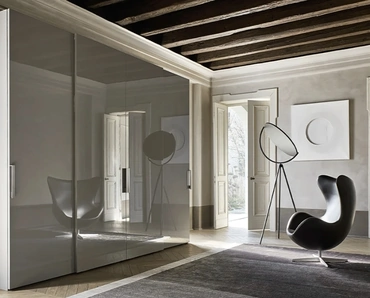 Armadio Anta Liscia in laccato lucido Ardesia con maniglia Mia di Sangiacomo