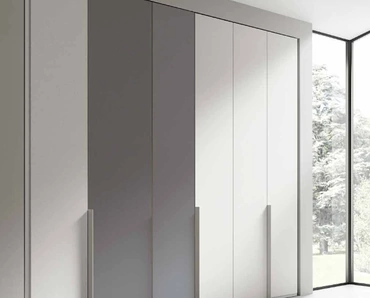 Armadio con ante battenti System Basic Alaska e Grigio di Artigianmobili