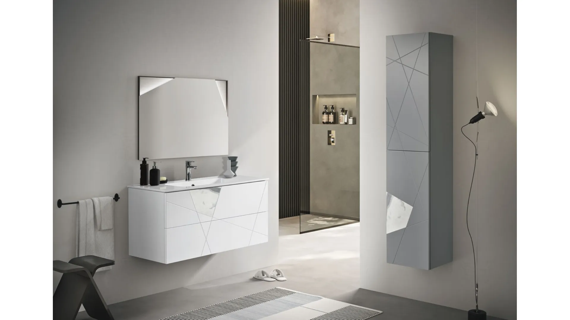 Mobile da Bagno sospeso Crizia laccato opaco Bianco con colonna laccata Grigio opaco entrambi con inserto in laminam Marmo Bianco di Bluelife