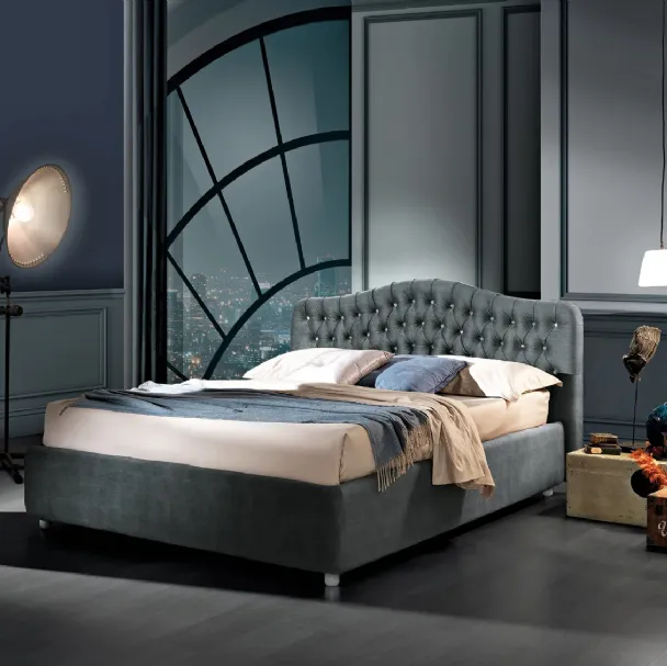 Letto in tessuto con testiera capitonnè Bernini di Artigianaletti