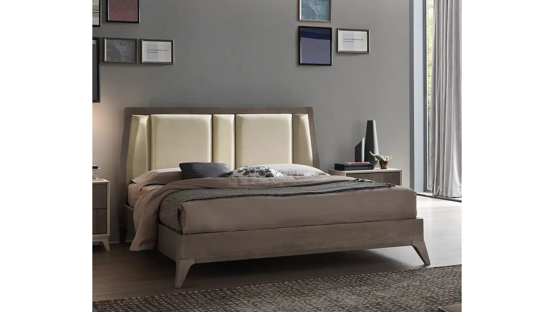 Letto Cardamomo in legno con testiera in tessuto di Le Fablier