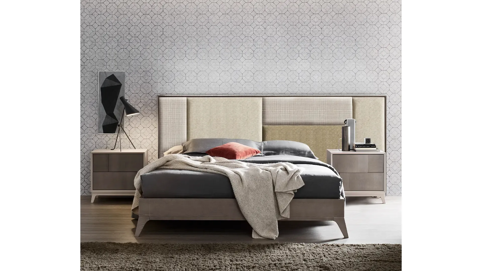 Letto Cumino con testiera patchwork in tessuto di Le Fablier