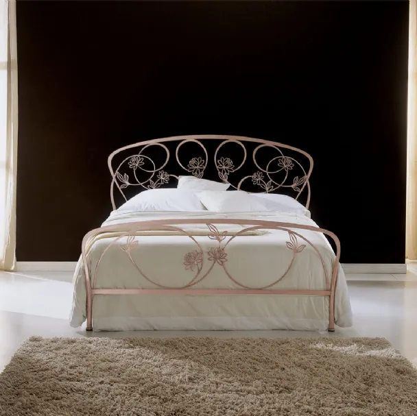 Letto con testiera lavorata con fiori in ferro battuto Glicine di Bontempi