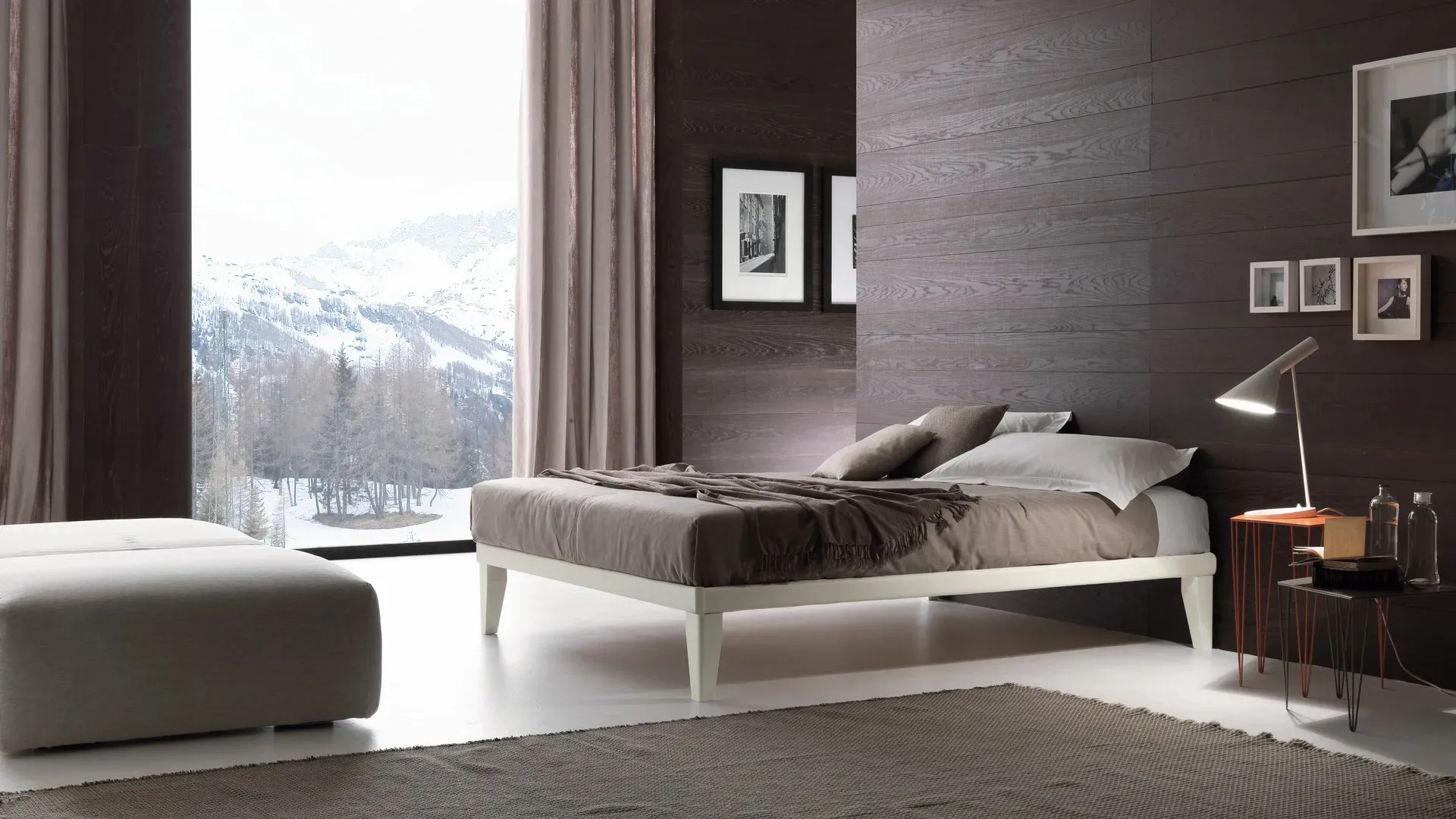 Letto moderno in ecopelle Sommier Tessile di Ergogreen