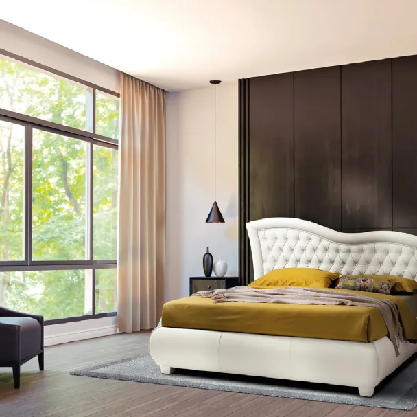Letto con giroletto bombato e testiera lavorazione capitonné con cornice ondulata Vivaldi di Artigianaletti