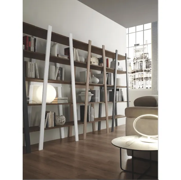 Libreria componibile con struttura in MDF e ripiani in melaminico Diana di Capodarte
