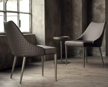 Poltroncina in pelle Clara di Bontempi