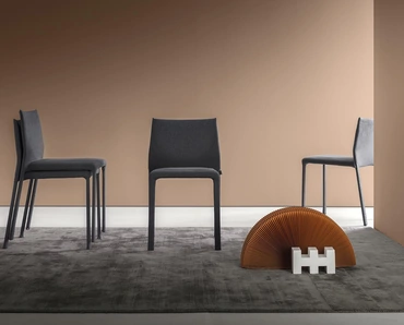 Sedia Corium in tessuto imbottito  di Alf Da Frè