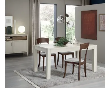 Sedia Magnolia in legno con seduta imbottita di Le Fablier