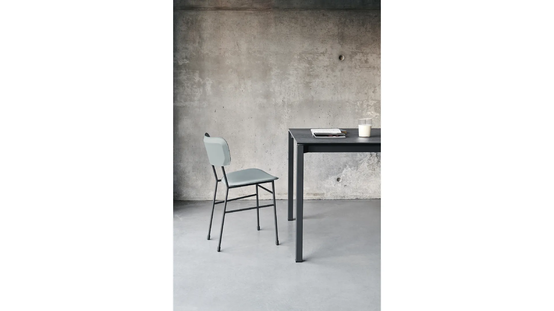 Sedia in cuoio Master di Midj