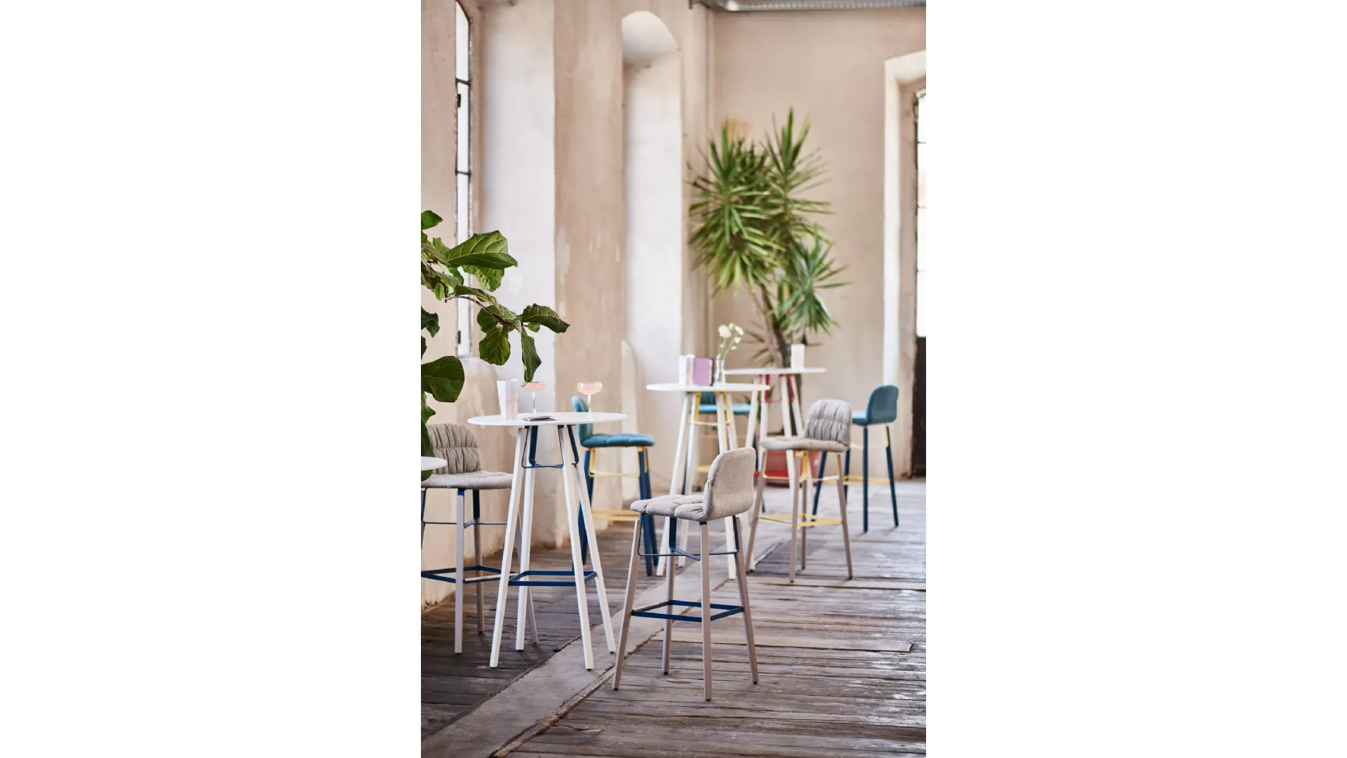 Sgabello imbottito Liù di Midj