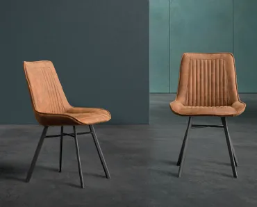 Sedia Sixty in ecopelle con base in ferro di Devina Nais