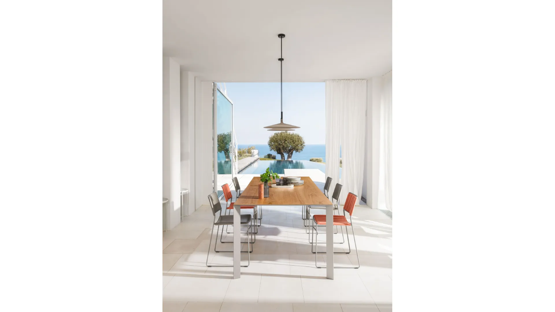 Sedia in tessuto Slim di Midj