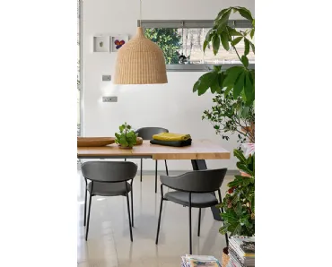 Tavolo allungabile in legno di faggio con top in nobilitato rovere naturale Bold di Connubia