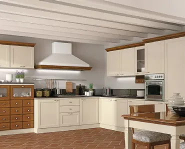 Cucina Classica angolare bicolore in laccato opaco e legno naturale I Ciliegi composizione 04 di Le Fablier